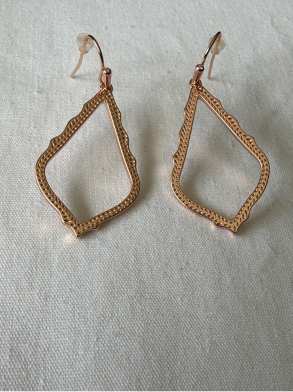 Kendra Scott Sophia Rose Gold Drop Earrings